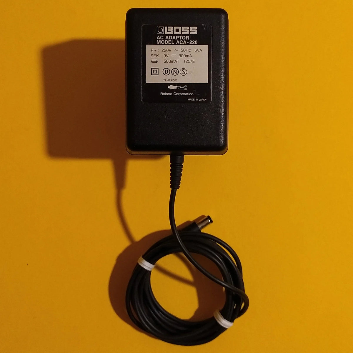 Boss ACA-220 Adaptor made in Japan – Electric Mister