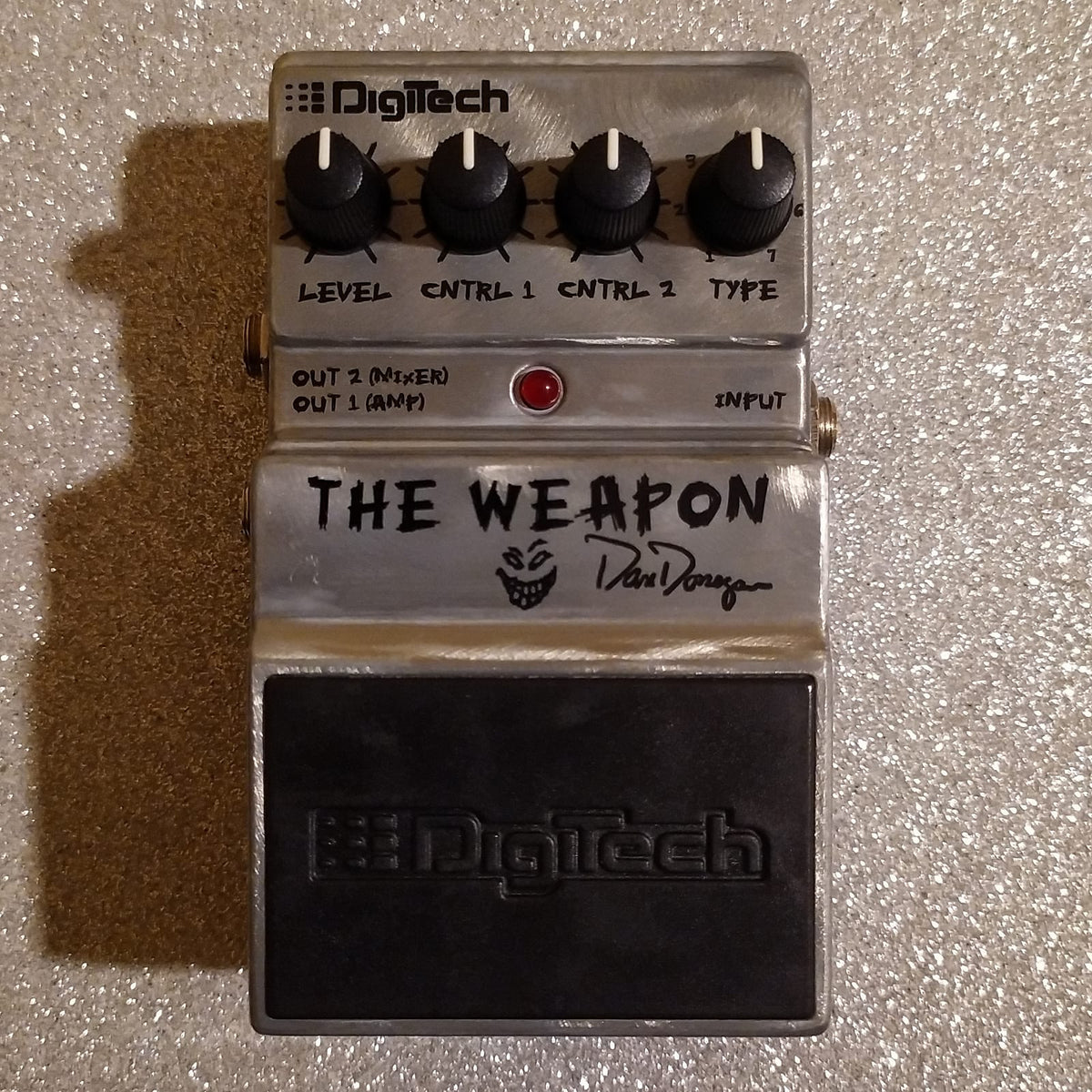 DigiTech The Weapon Dan Donegan Signature w/bag & manual