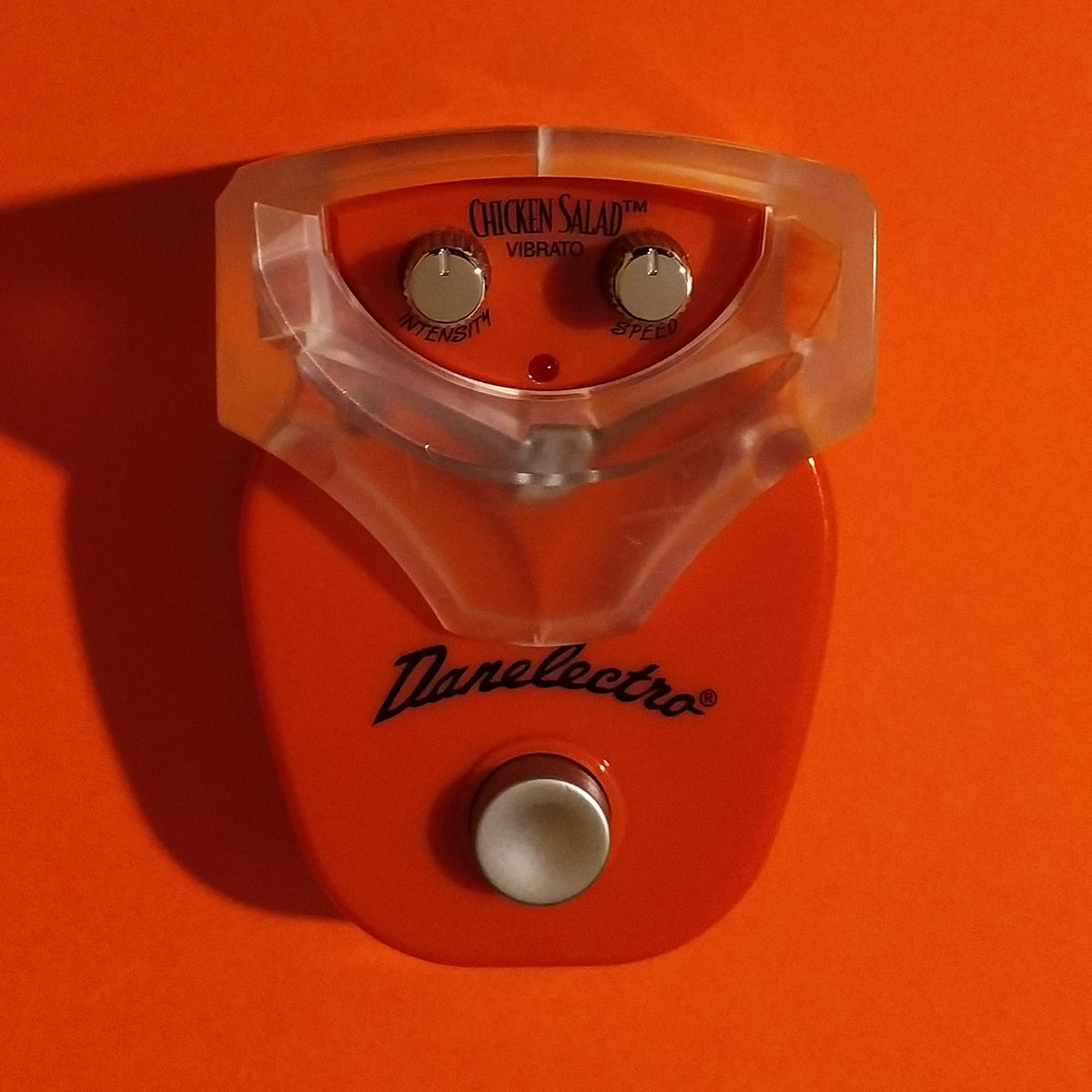 Danelectro DJ-15 Chicken Salad Univibe w/trimpot mod & protector