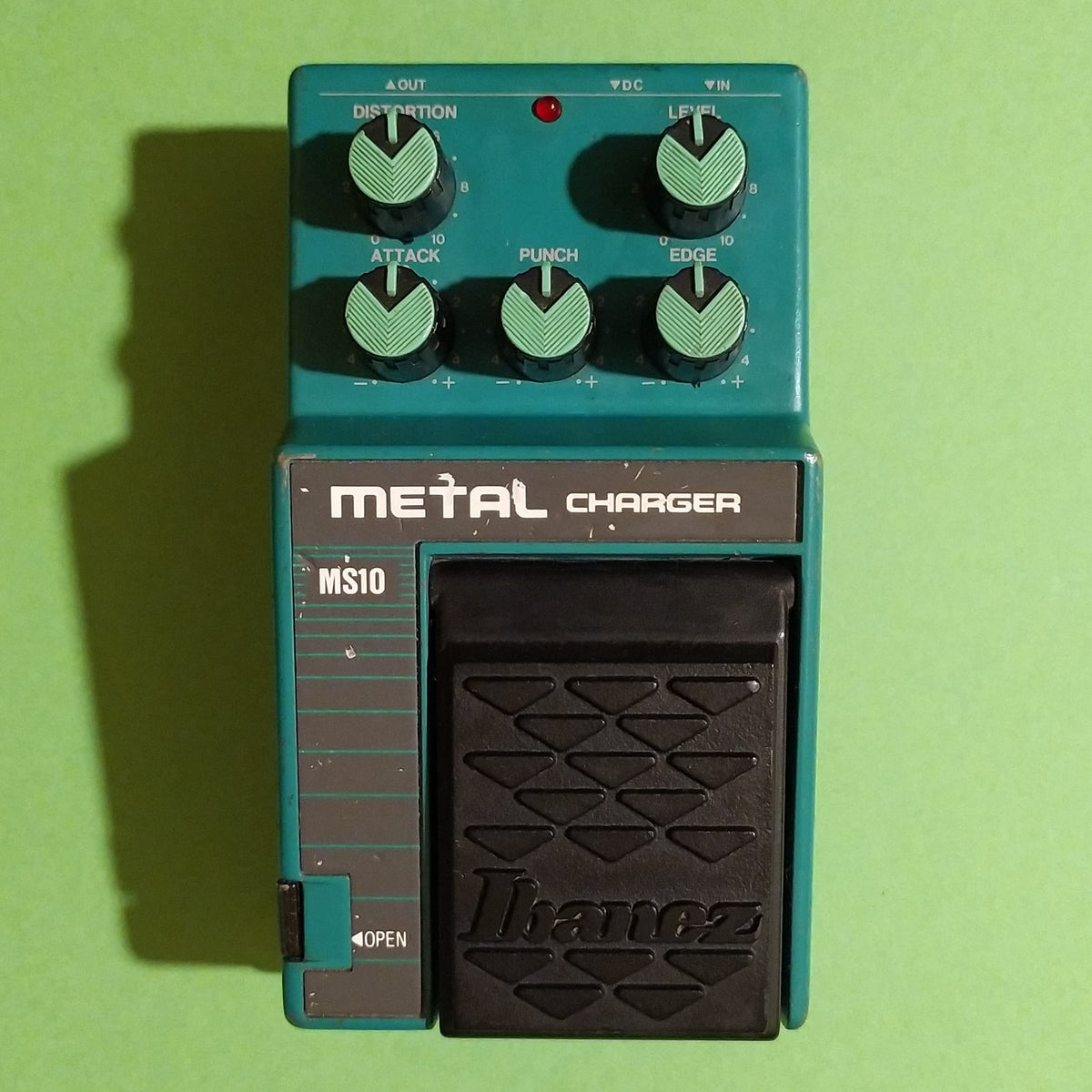 黄金期86年製Ibanez MS10 L CHARGER Ibanez MS10 Metal Charger - What To Know & Where To Buy