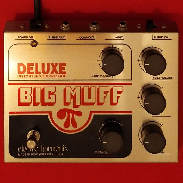 Electro-Harmonix Deluxe Big Muff π near mint