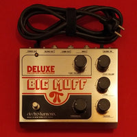 Electro-Harmonix Deluxe Big Muff π near mint