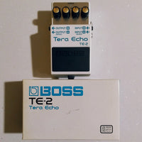 Boss TE-2 Tera Echo 2013 w/box