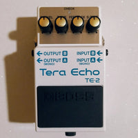 Boss TE-2 Tera Echo 2013 w/box